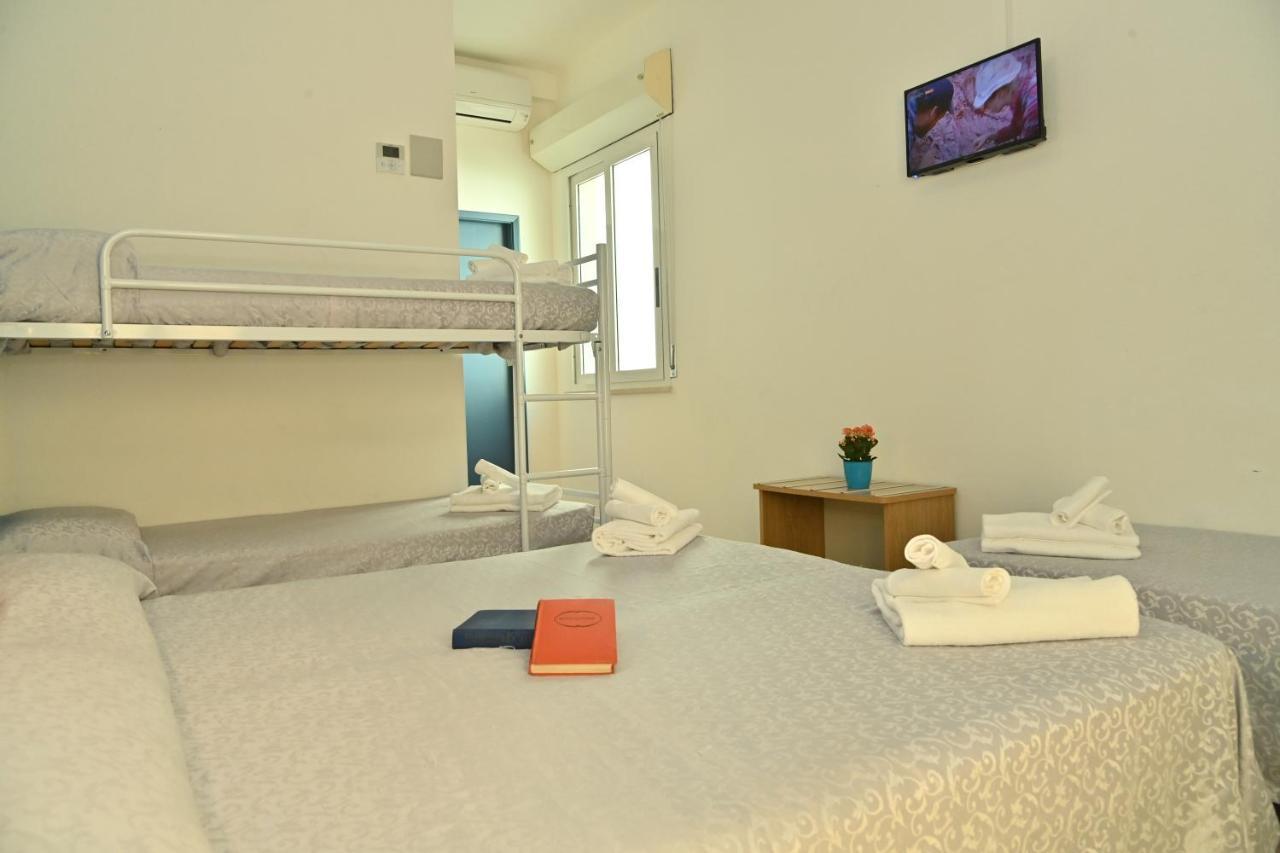 Hotel Italy Misano Misano Adriatico Bagian luar foto